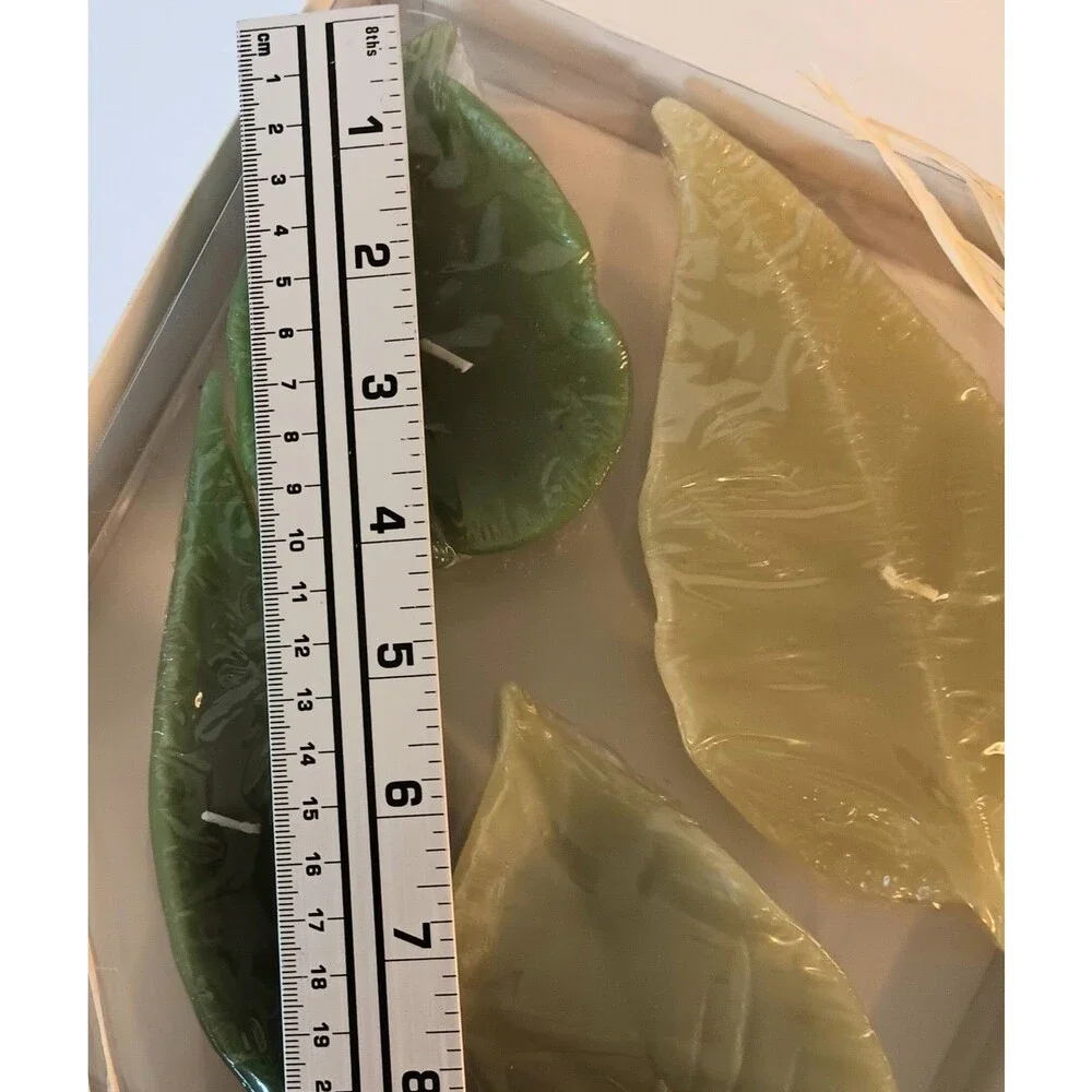 Pottery Barn Green Tropical Leaf Candles Set of Four New In Box Spring Summer